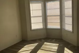 915 W 23rd St, Austin, TX 78705 - Photo 8