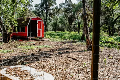 204 E Lakeshore Drive, Dripping Springs, TX 78620 - Photo 20