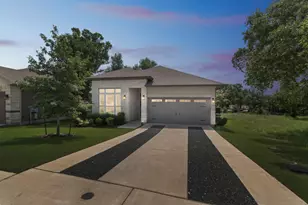 121 Monterey Oak Trl, Georgetown, TX 78628 - Photo 1