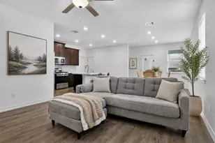 116 Gracie Wy, Hutto, TX 78634 - Photo 2