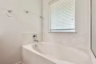 1015 Aiken Dr, Leander, TX 78641 - Photo 28