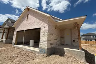 157 Clover Bnd, Liberty Hill, TX 78642 - Photo 4