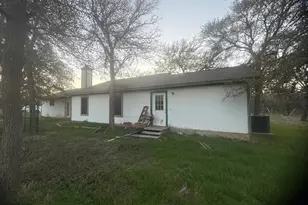 326 The Forest Rd, Dale, TX 78616 - Photo 10