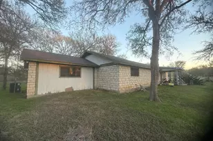 326 The Forest Rd, Dale, TX 78616 - Photo 12