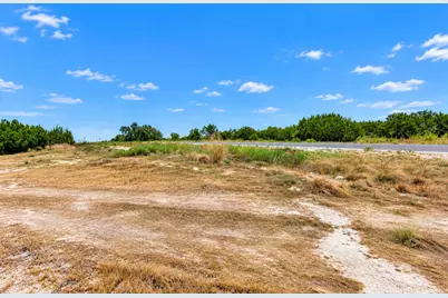 639 Butler Oaks, Bulverde, TX 78163 - Photo 12