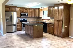 137 Road Runner Ln, Bastrop, TX 78602 - Photo 4