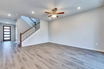 1912 Ruger Pass, Leander, TX 78641 - Photo 4