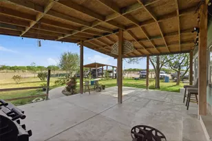 1150 Walter Hoffman Rd, Cedar Creek, TX 78612 - Photo 6