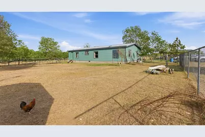 1150 Walter Hoffman Road, Cedar Creek, TX 78612 - Photo 4