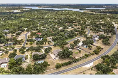 2004 Fountainwood Drive, Georgetown, TX 78633 - Photo 32