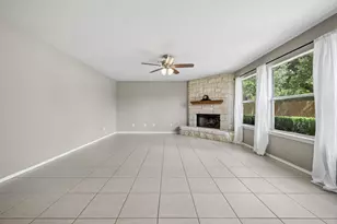 20701 Camel Back St, Lago Vista, TX 78645 - Photo 8