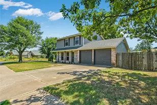 300 N Field St, Round Rock, TX 78681 - Photo 2