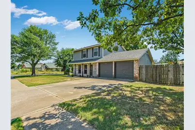 300 North Field Street, Round Rock, TX 78681 - Photo 2