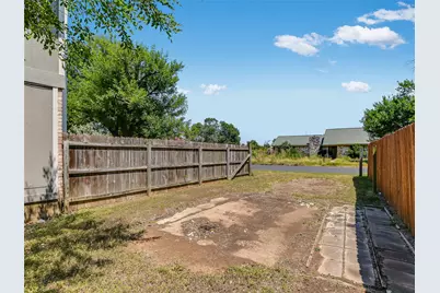 300 North Field Street, Round Rock, TX 78681 - Photo 24