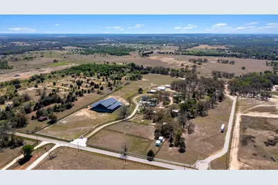 359 N County Line Road, Elgin, TX 78621 - Photo 6