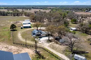 359 N County Line Rd, Elgin, TX 78621 - Photo 10