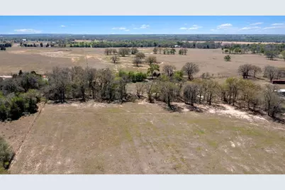 359 N County Line Road, Elgin, TX 78621 - Photo 18