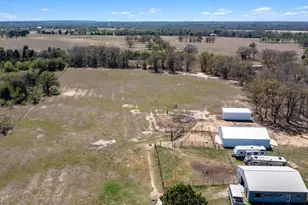 359 N County Line Rd, Elgin, TX 78621 - Photo 14