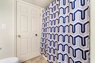 501 W 26th St, Austin, TX 78705 - Photo 18