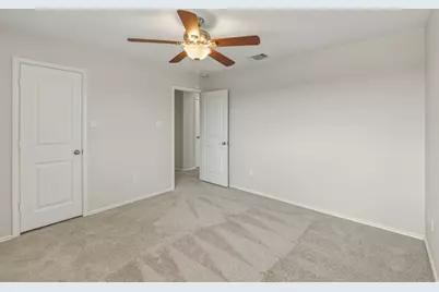 301 Serpentine Lane, Jarrell, TX 76537 - Photo 28