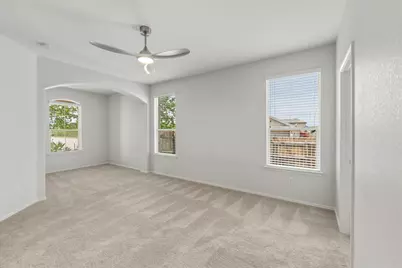 301 Serpentine Lane, Jarrell, TX 76537 - Photo 16