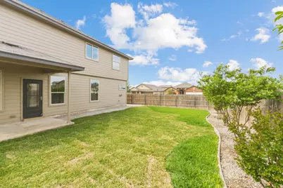 301 Serpentine Lane, Jarrell, TX 76537 - Photo 36