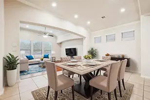 634 Irvin Dr, San Marcos, TX 78666 - Photo 6