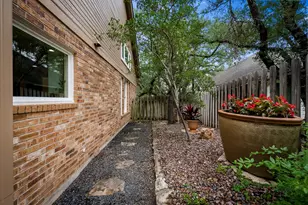 3605 Latimer Dr, Austin, TX 78732 - Photo 30