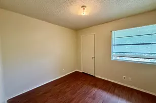 402 Hedgewood Dr, Georgetown, TX 78628 - Photo 10