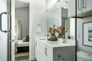 1703 Perez St, Austin, TX 78721 - Photo 20