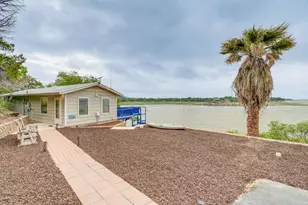 603 Waterway Ln, Burnet, TX 78611 - Photo 2