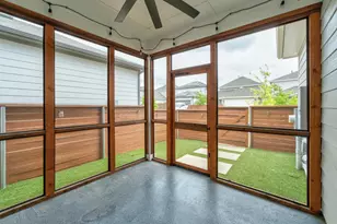 5312 Mulberry Grove Ln, Austin, TX 78723 - Photo 12