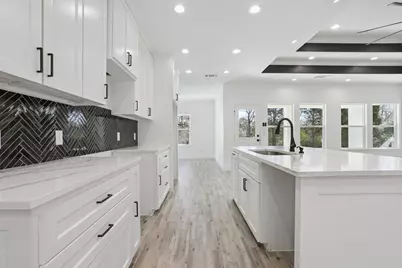 111 Kingwood Drive, Elgin, TX 78621 - Photo 12