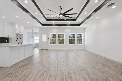 111 Kingwood Drive, Elgin, TX 78621 - Photo 6