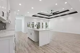 111 Kingwood Dr, Elgin, TX 78621 - Photo 18