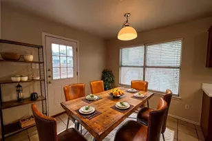 1033 Christopher Ave, Round Rock, TX 78681 - Photo 2