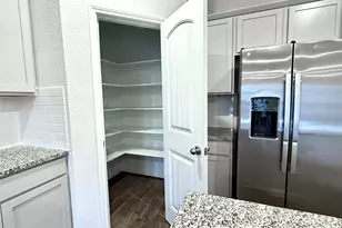 1305 Middleton Grv, Lockhart, TX 78644 - Photo 8