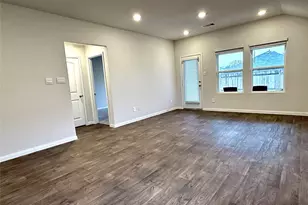 1305 Middleton Grv, Lockhart, TX 78644 - Photo 6