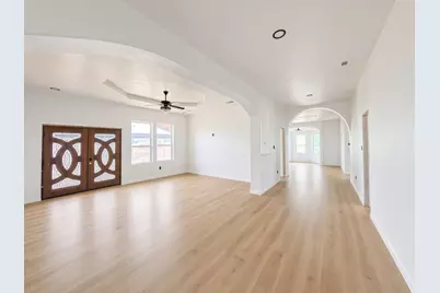 64 Cannon Creek Drive, Gonzales, TX 78629 - Photo 4