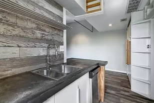 6903 Deatonhill Dr, Austin, TX 78745 - Photo 10