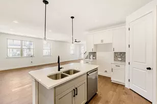 338 Orleanian Dr, Buda, TX 78610 - Photo 4