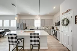 210 Mangold Dr, Hutto, TX 78634 - Photo 8