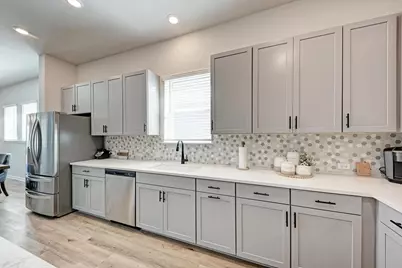 210 Mangold Drive, Hutto, TX 78634 - Photo 12