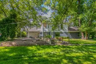 1905 Great Oaks Dr, Round Rock, TX 78681 - Photo 6