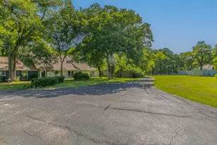 1905 Great Oaks Dr, Round Rock, TX 78681 - Photo 30