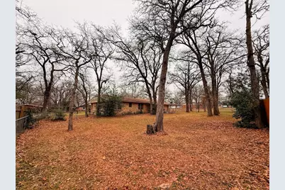 1912 Alcoa Avenue, Rockdale, TX 76567 - Photo 2