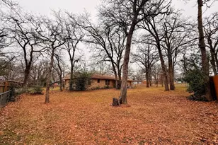 1912 Alcoa Ave, Rockdale, TX 76567 - Photo 2