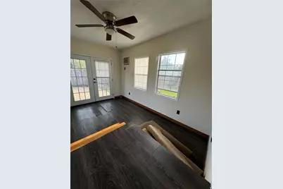 405 E Park Street, Cedar Park, TX 78613 - Photo 10