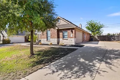 304 Timothy John Drive, Pflugerville, TX 78660 - Photo 2