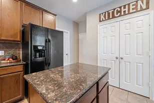 304 Timothy John Dr, Pflugerville, TX 78660 - Photo 6